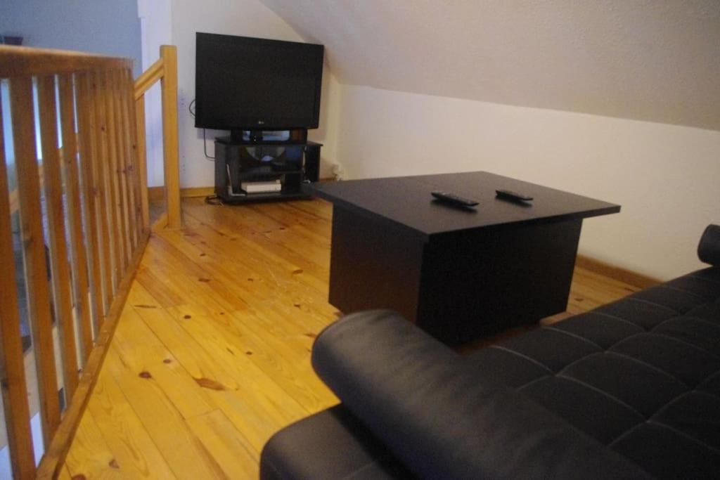 Appartement Rdc Dans Jolie Parc Arbore Beure Exterior photo